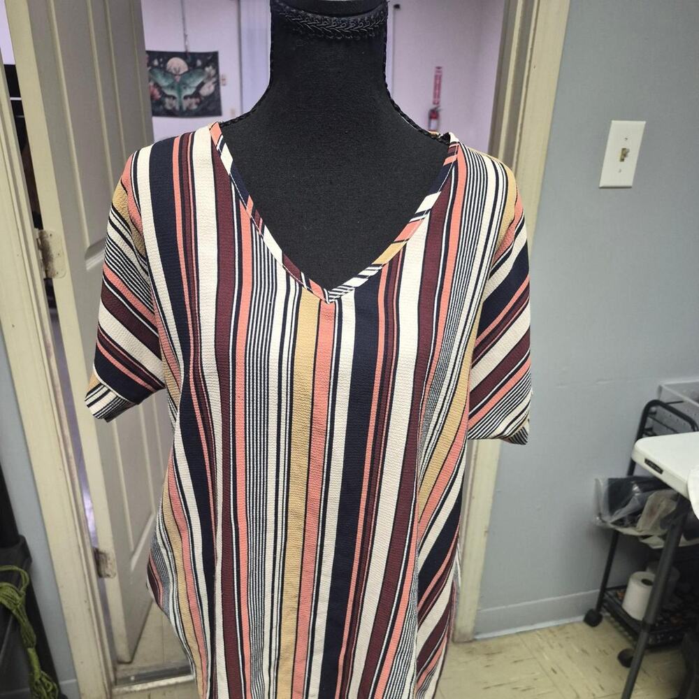 Daytrip vertical striped blouse with